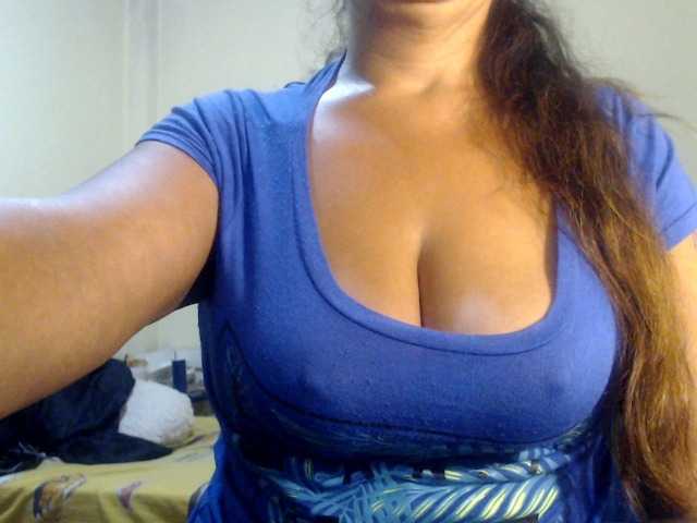 Φωτογραφίες Meganny2023 short requests 15 tks #curvy #mature #bigboobs #anal